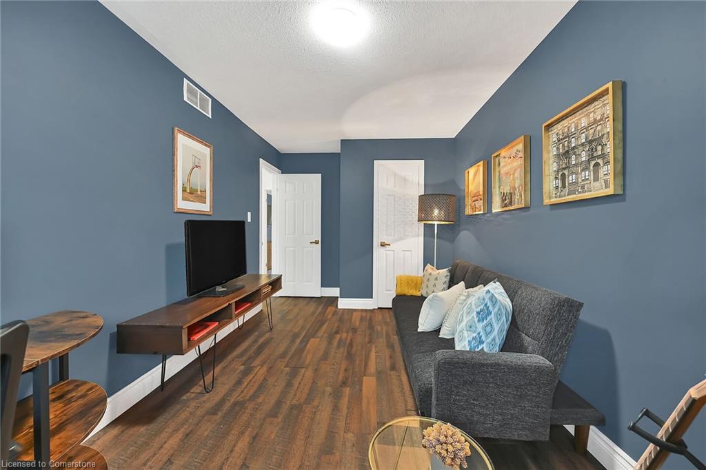 67 Erie Avenue Property Photo 22