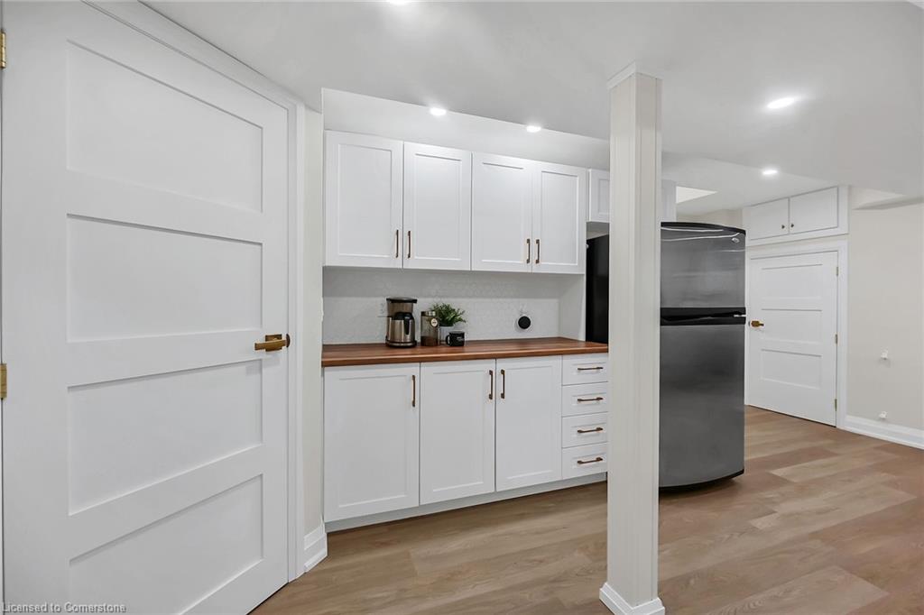 67 Erie Avenue Property Photo 30