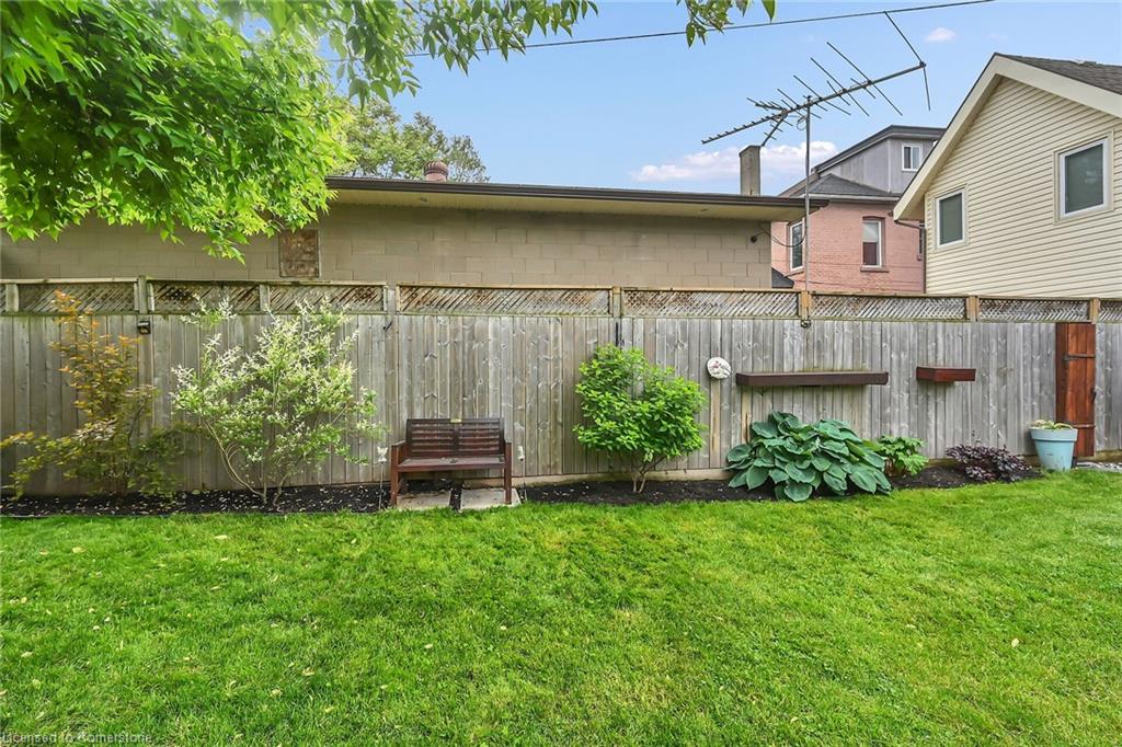67 Erie Avenue Property Photo 37