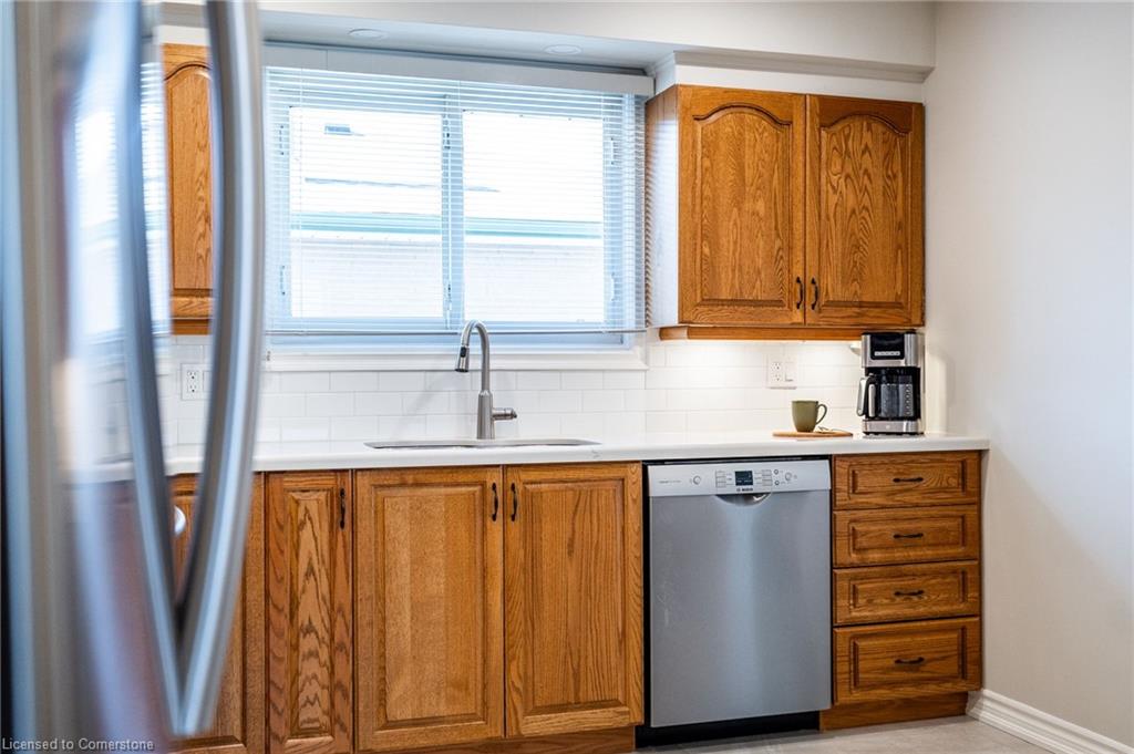 648 Thornwood Avenue Property Photo 10