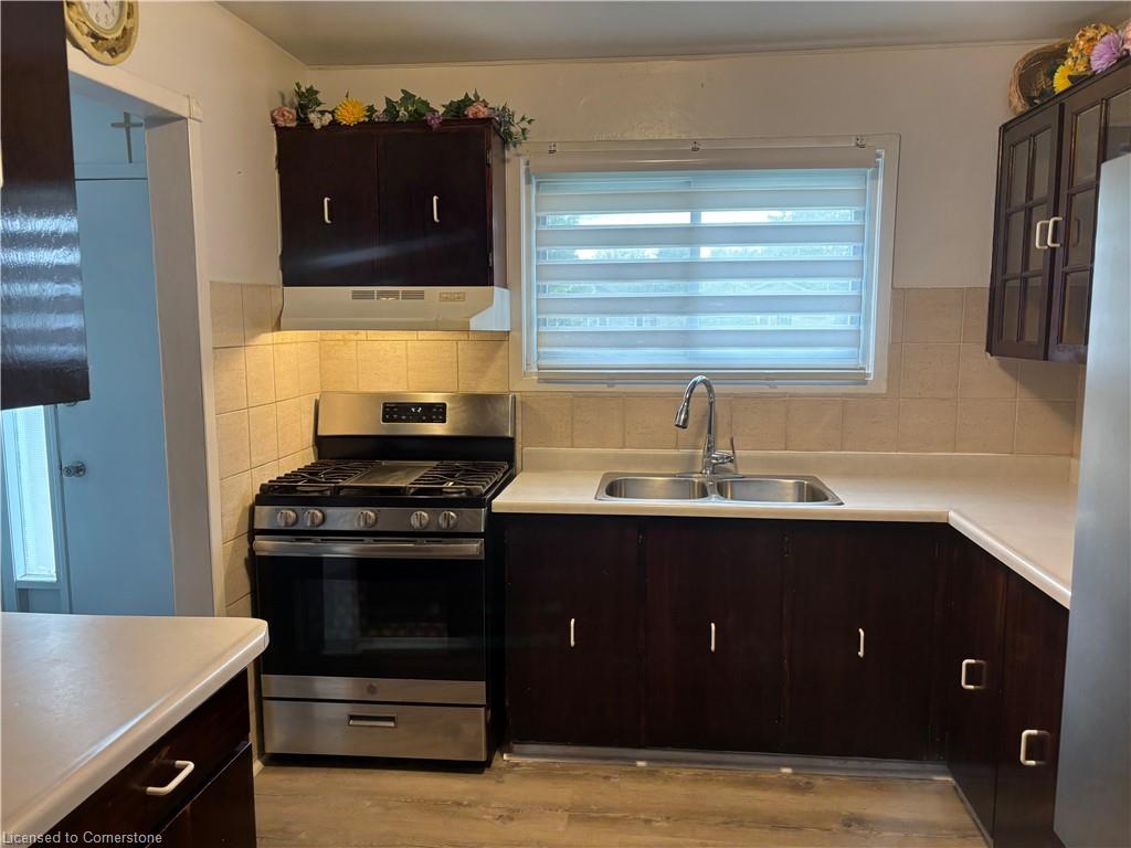 657 Upper Wentworth Street Property Photo 13