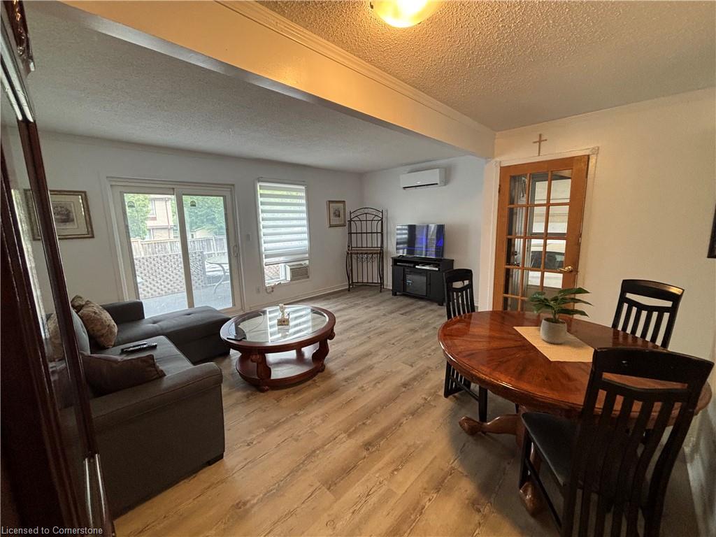 657 Upper Wentworth Street Property Photo 17