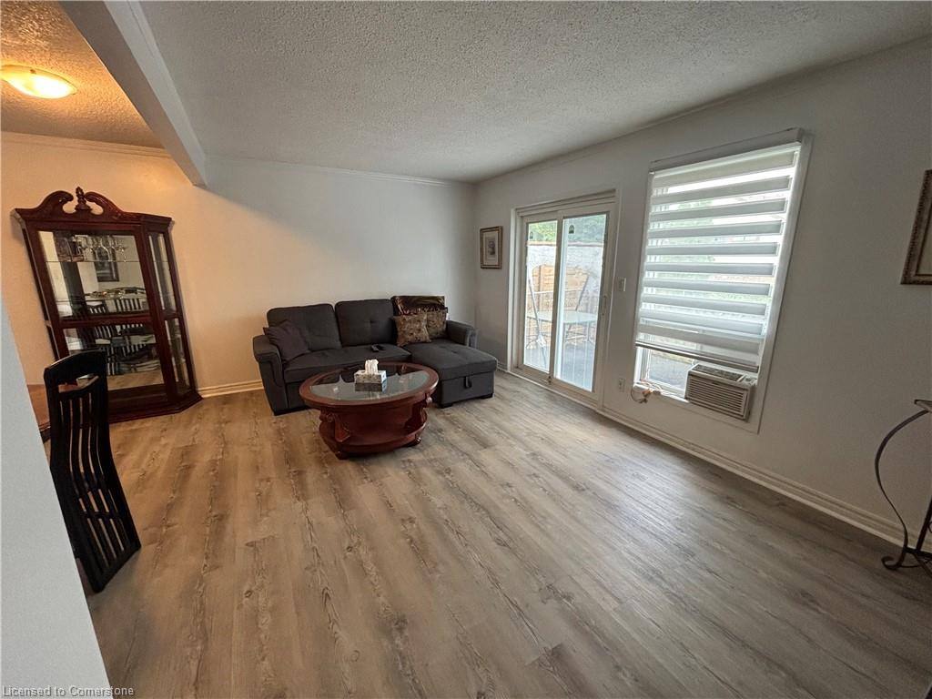 657 Upper Wentworth Street Property Photo 20