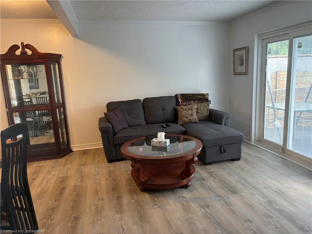 657 Upper Wentworth Street Property Photo 21