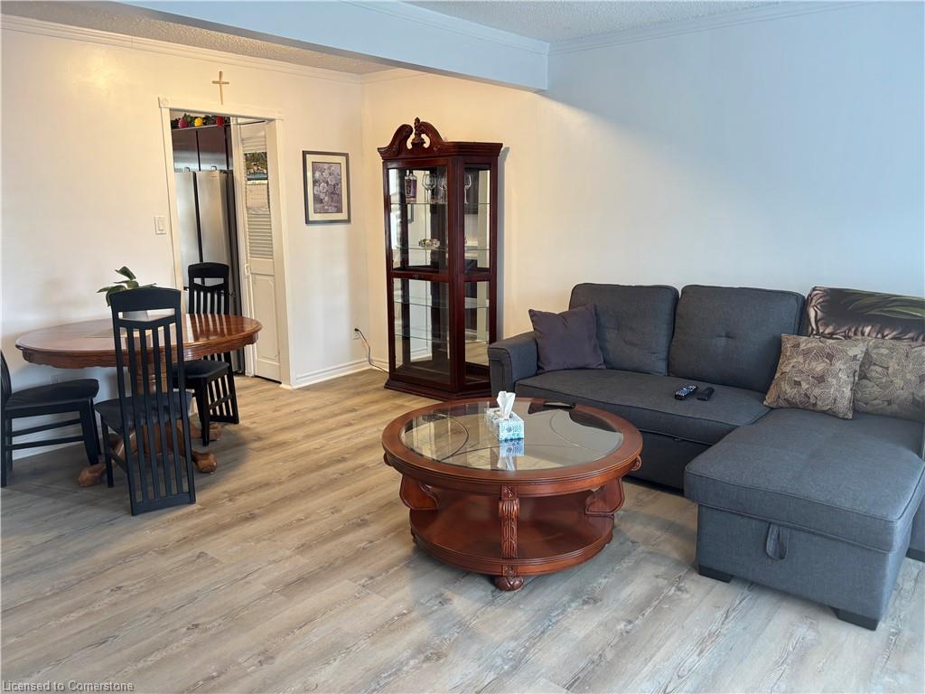 657 Upper Wentworth Street Property Photo 22
