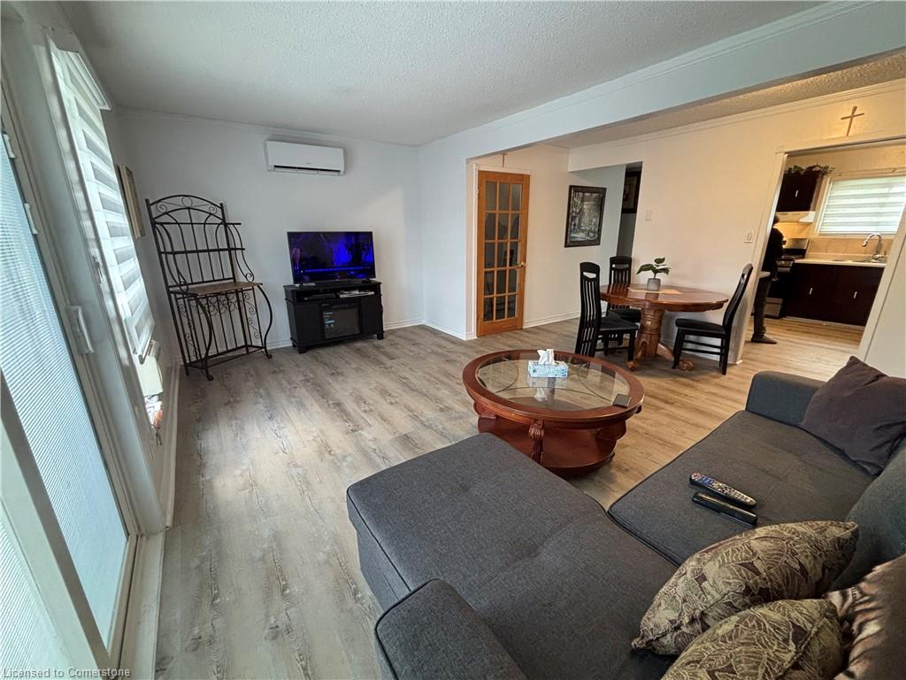 657 Upper Wentworth Street Property Photo 24