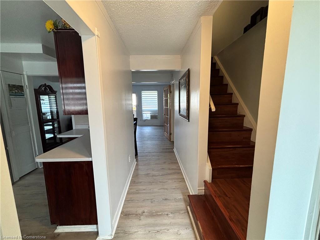 657 Upper Wentworth Street Property Photo 32