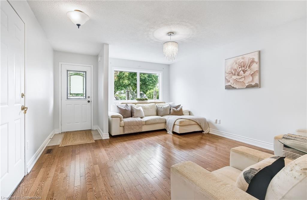 14 Ashridge Place Property Photo 7