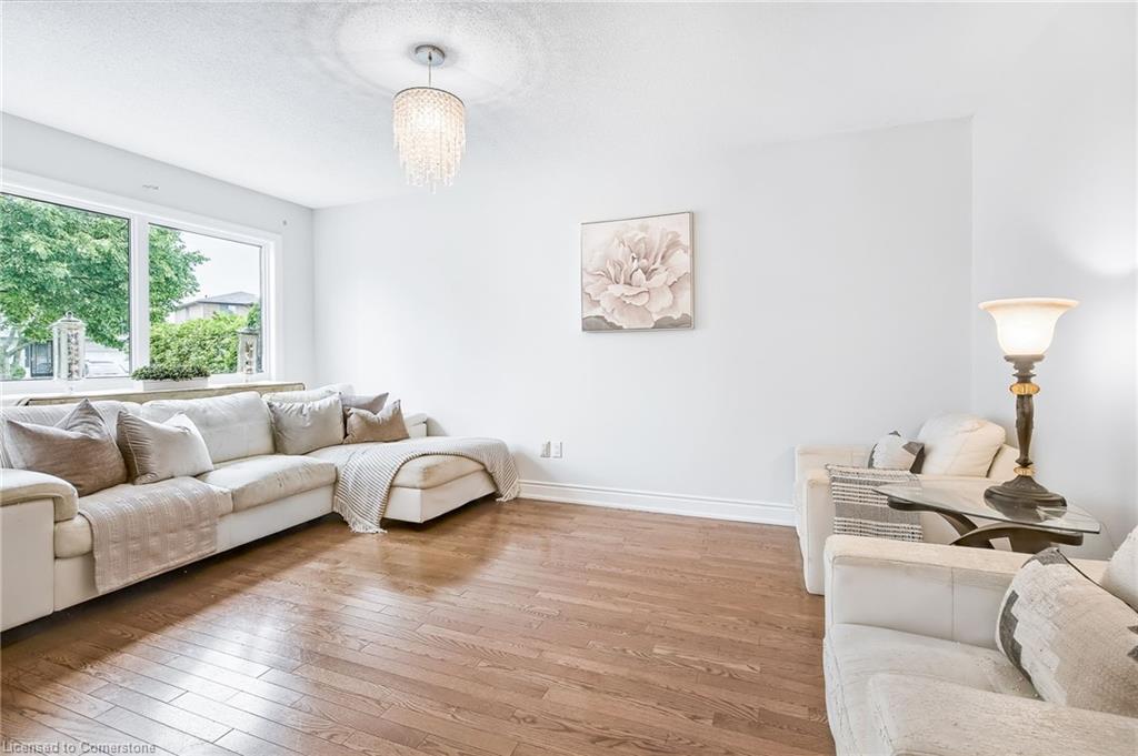 14 Ashridge Place Property Photo 8