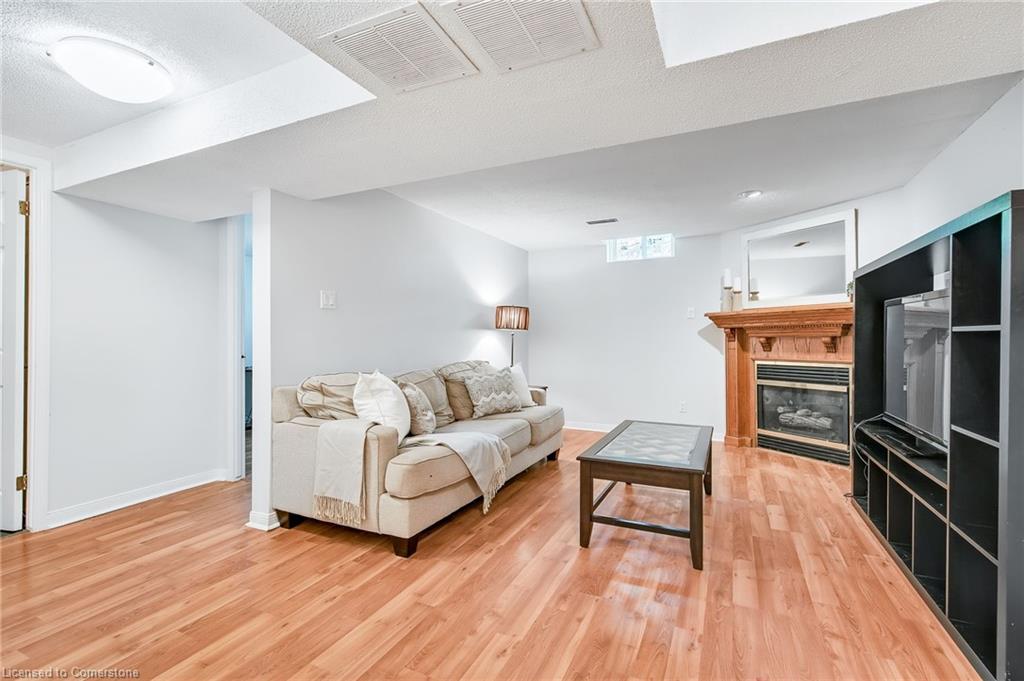 14 Ashridge Place Property Photo 32