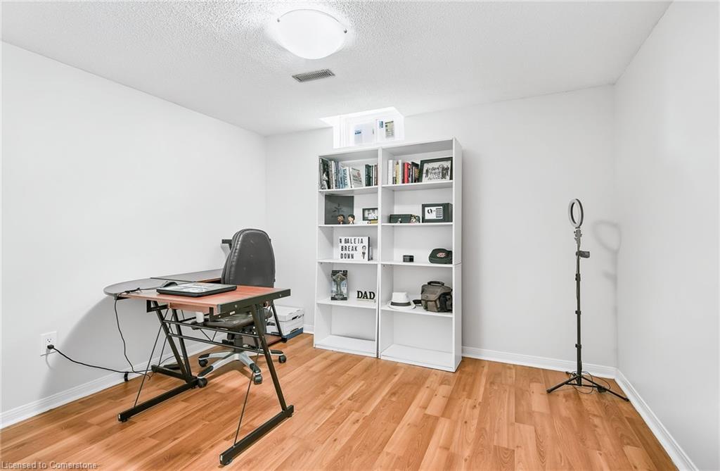 14 Ashridge Place Property Photo 35