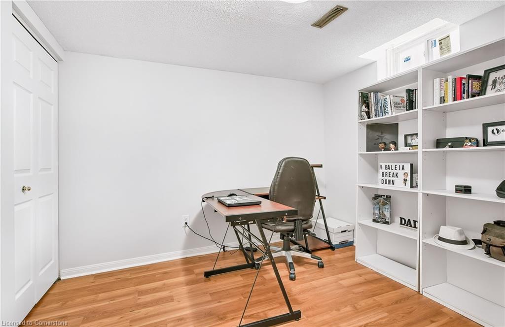 14 Ashridge Place Property Photo 36