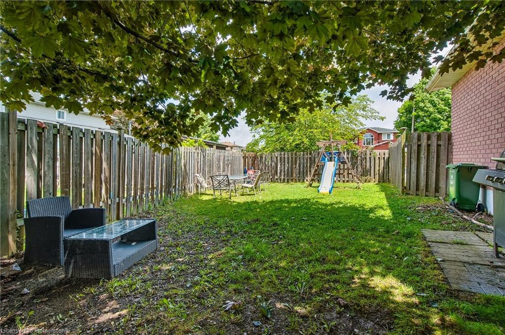 14 Ashridge Place Property Photo 49