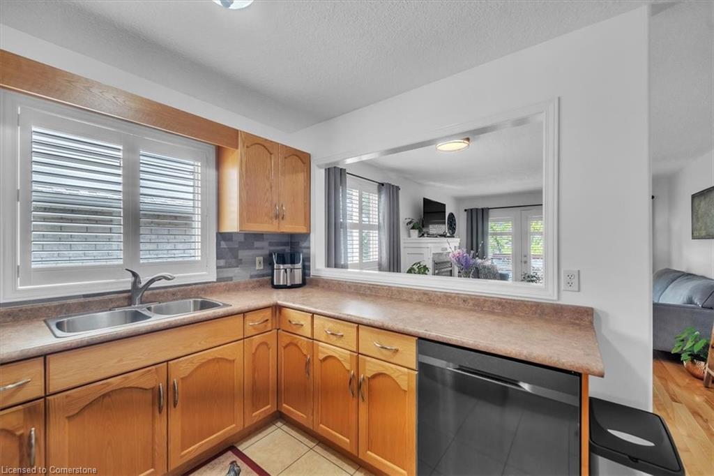 84 Doctor Moore Court Property Photo 7