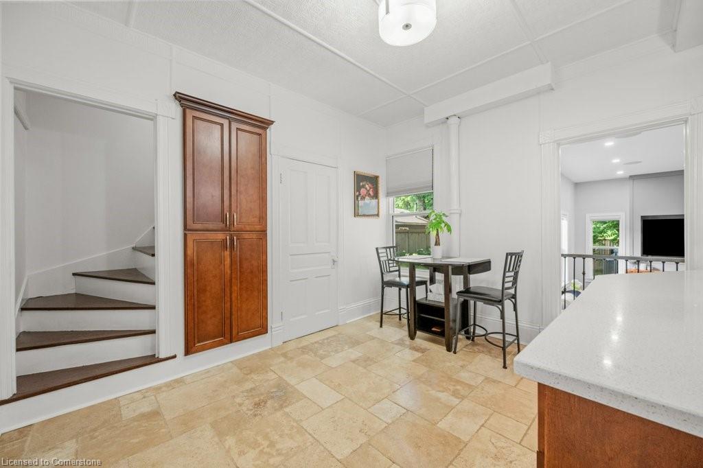 89 Lynden Road Property Photo 12