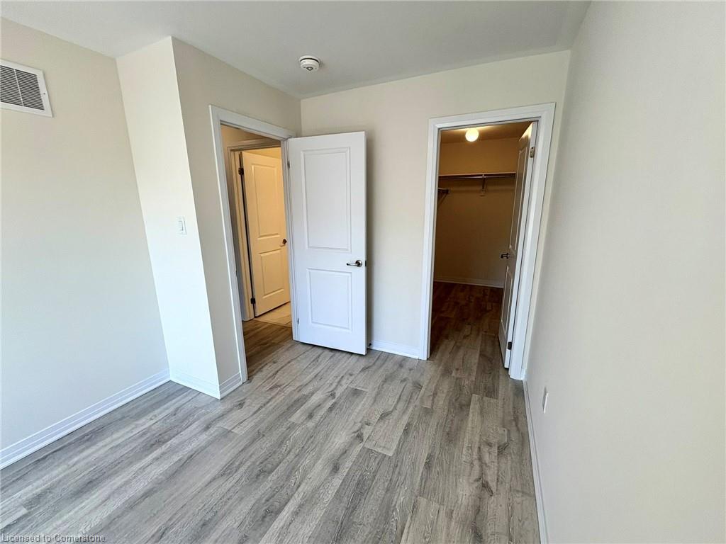 22-305 Garner Road W Property Photo 17