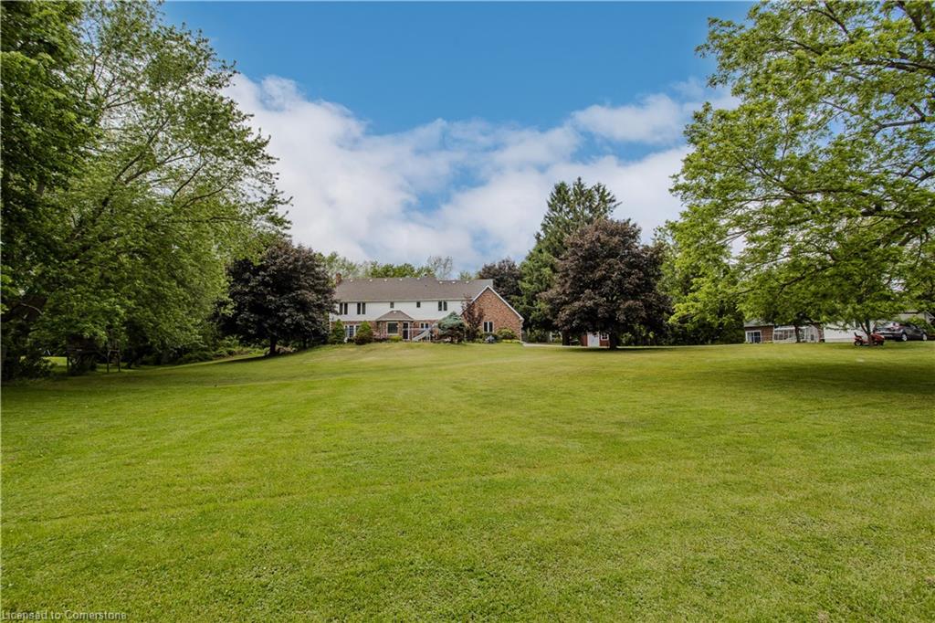 331 Lanark Street Property Photo 9