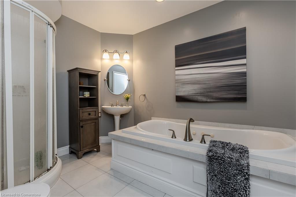 331 Lanark Street Property Photo 29