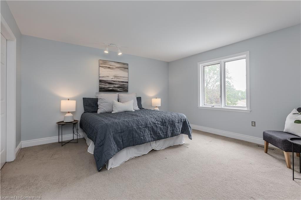 331 Lanark Street Property Photo 32