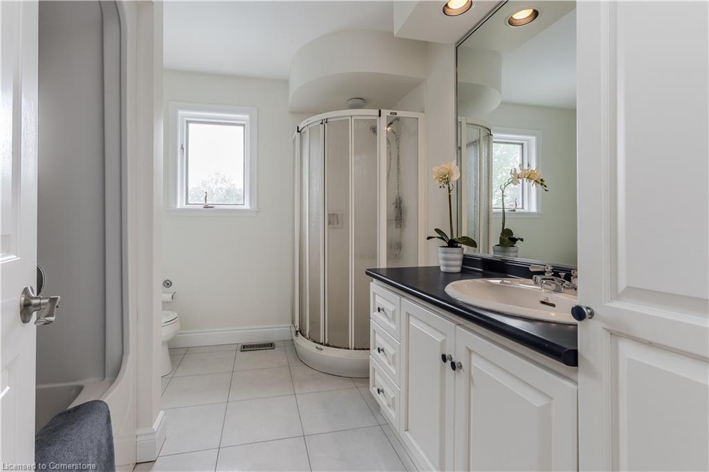 331 Lanark Street Property Photo 33