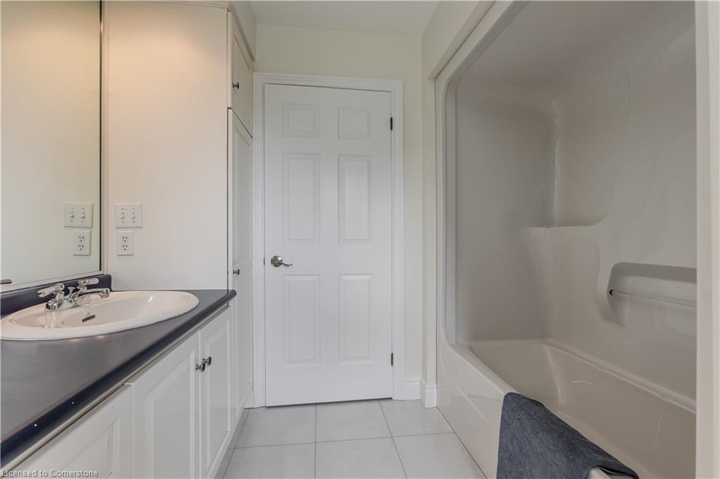 331 Lanark Street Property Photo 34