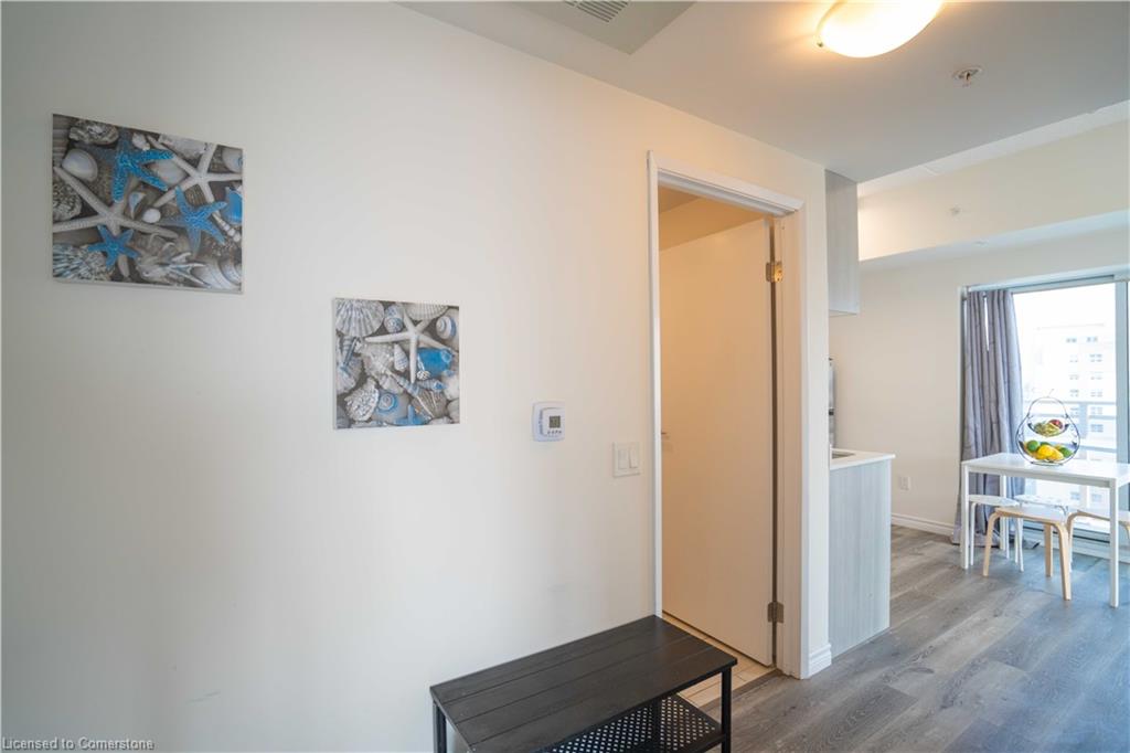 902-246 Lester Street Property Photo 3