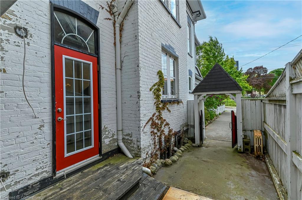 140 Lancaster Street Property Photo 18
