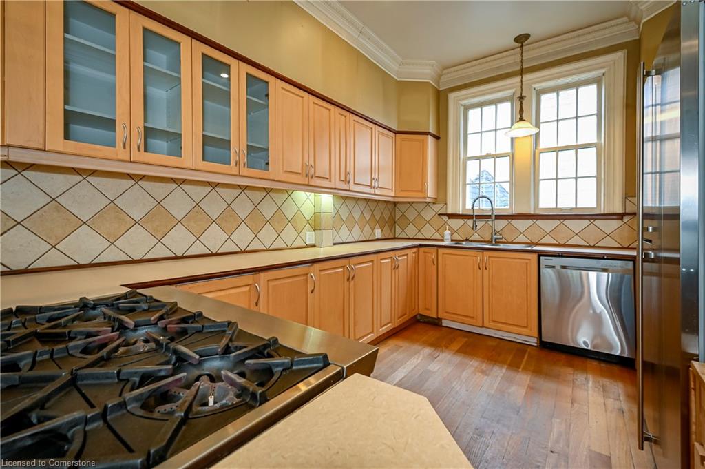 140 Lancaster Street Property Photo 33