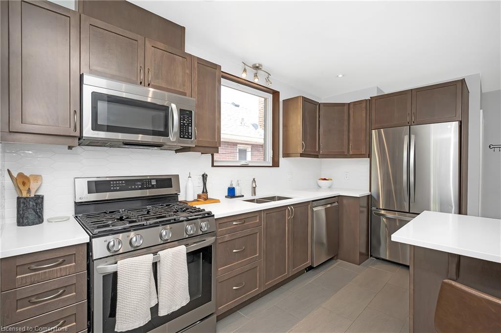 273 Bold Street Property Photo 10