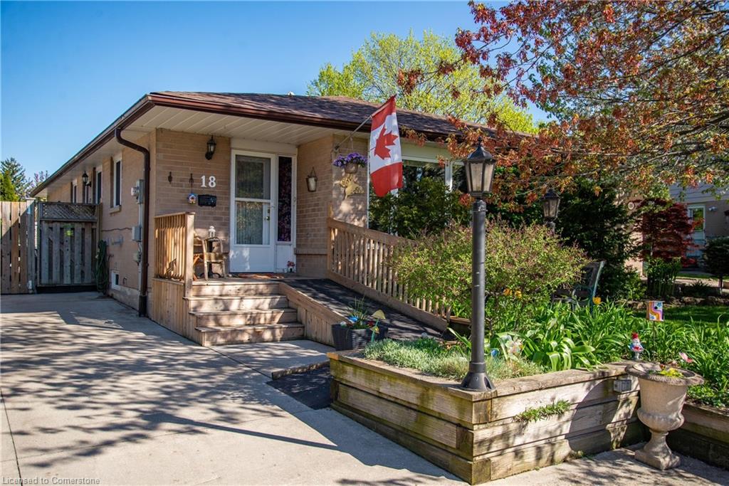 18 Gulliver Crescent Property Photo 1