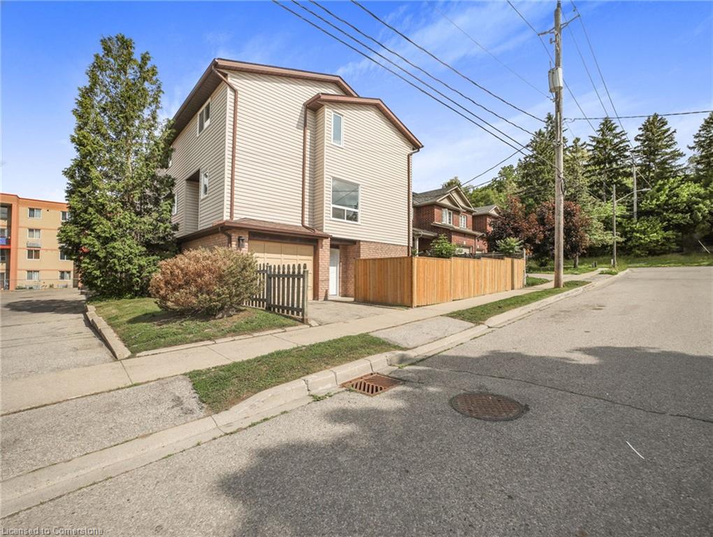 A-24 Bond Street Property Photo 3