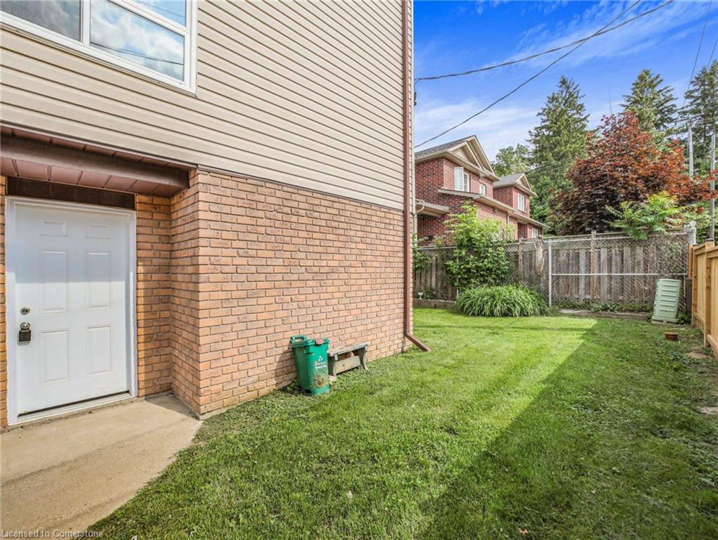 A-24 Bond Street Property Photo 34