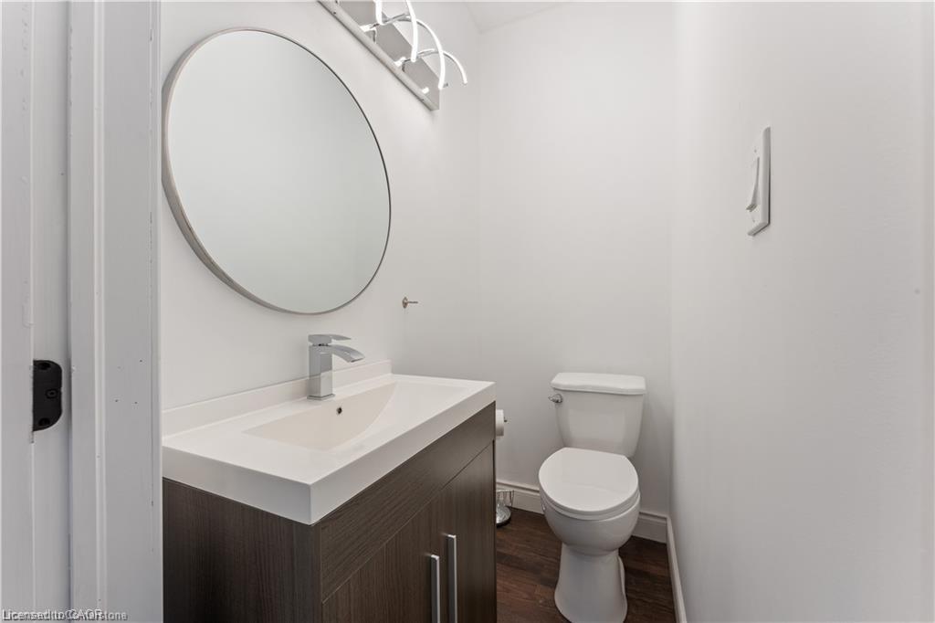 65 Broadway Street W Property Photo 11