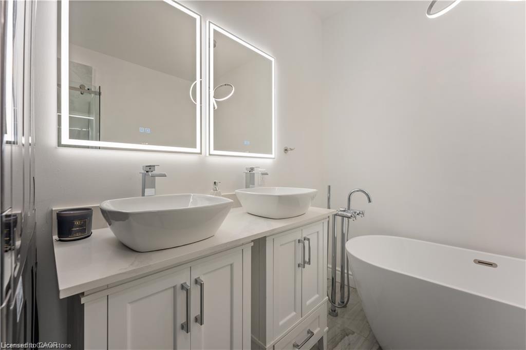 65 Broadway Street W Property Photo 21