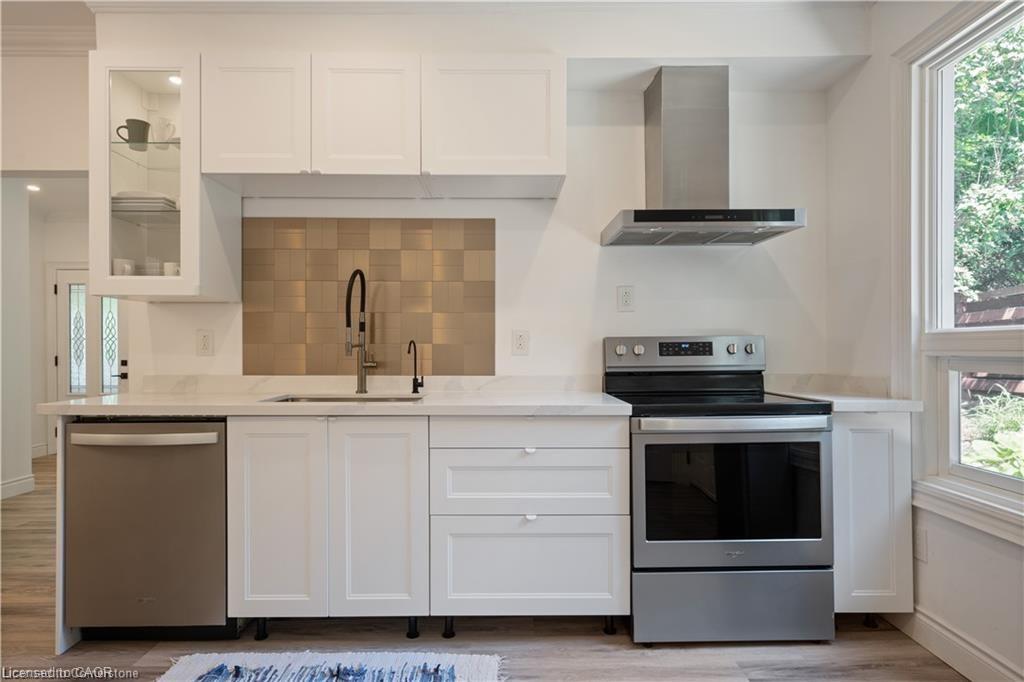 65 Broadway Street W Property Photo 38