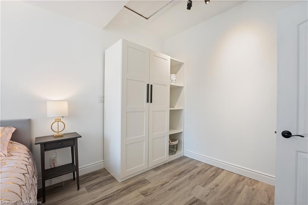 65 Broadway Street W Property Photo 40