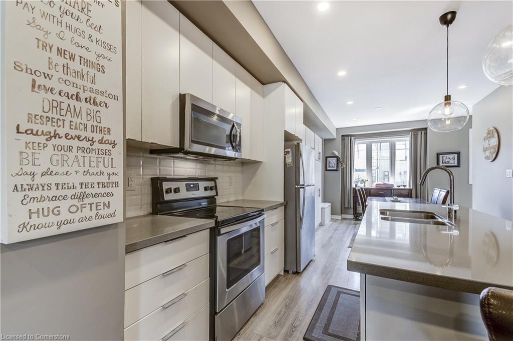78 Esplanade Lane Property Photo 12