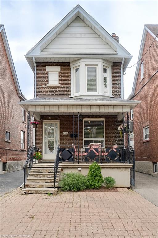 1315 Lansdowne Avenue Property Photo 2