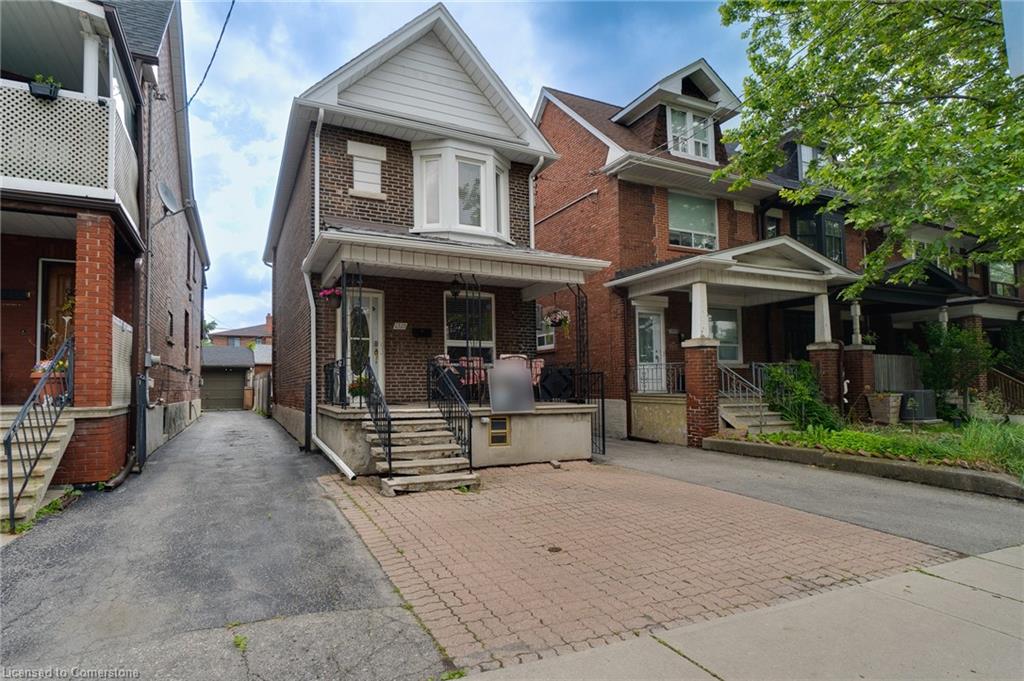 1315 Lansdowne Avenue Property Photo 2