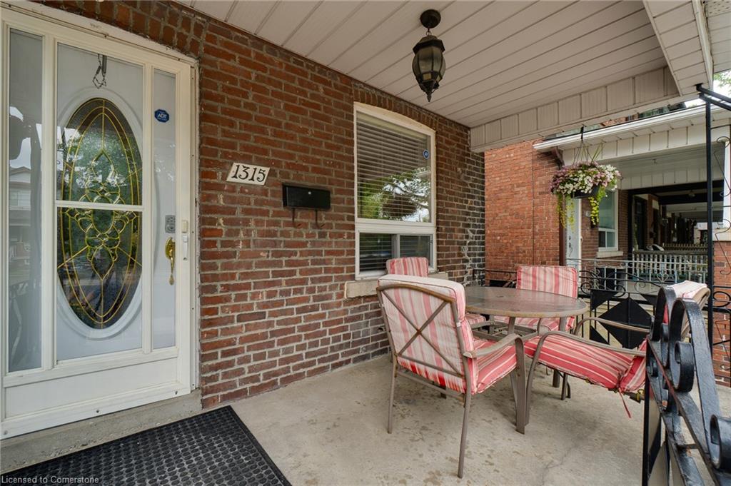 1315 Lansdowne Avenue Property Photo 4