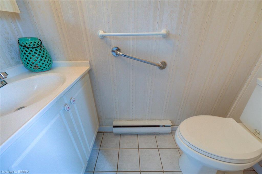 16-32 Montclair Crescent Property Photo 19
