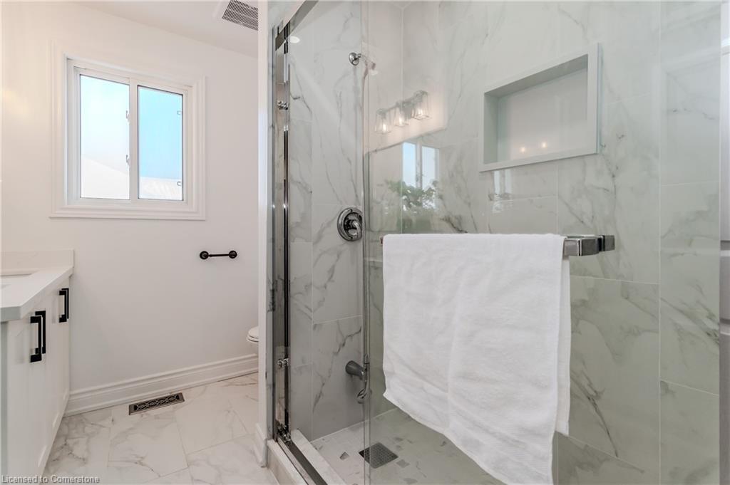 406 Woodrow Drive Property Photo 33