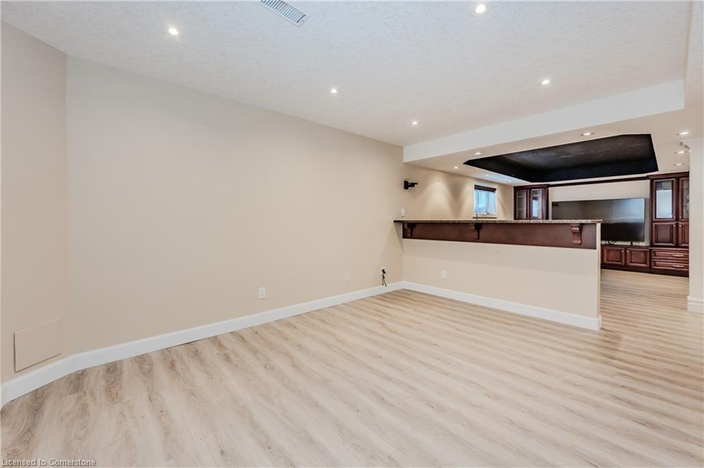 406 Woodrow Drive Property Photo 34