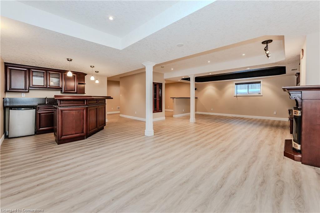 406 Woodrow Drive Property Photo 38