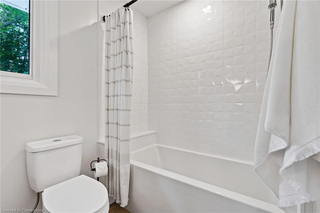 250 Linwood Crescent Property Photo 27