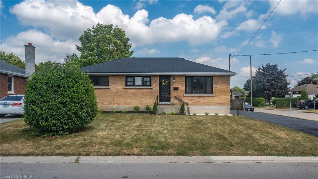 37 Rowanwood Avenue Property Photo 1