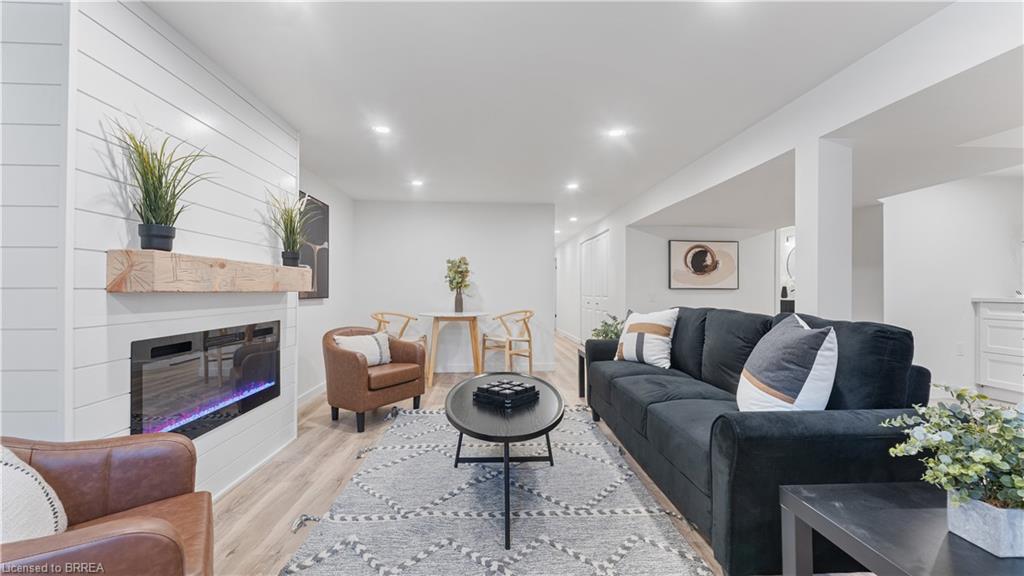 37 Rowanwood Avenue Property Photo 18