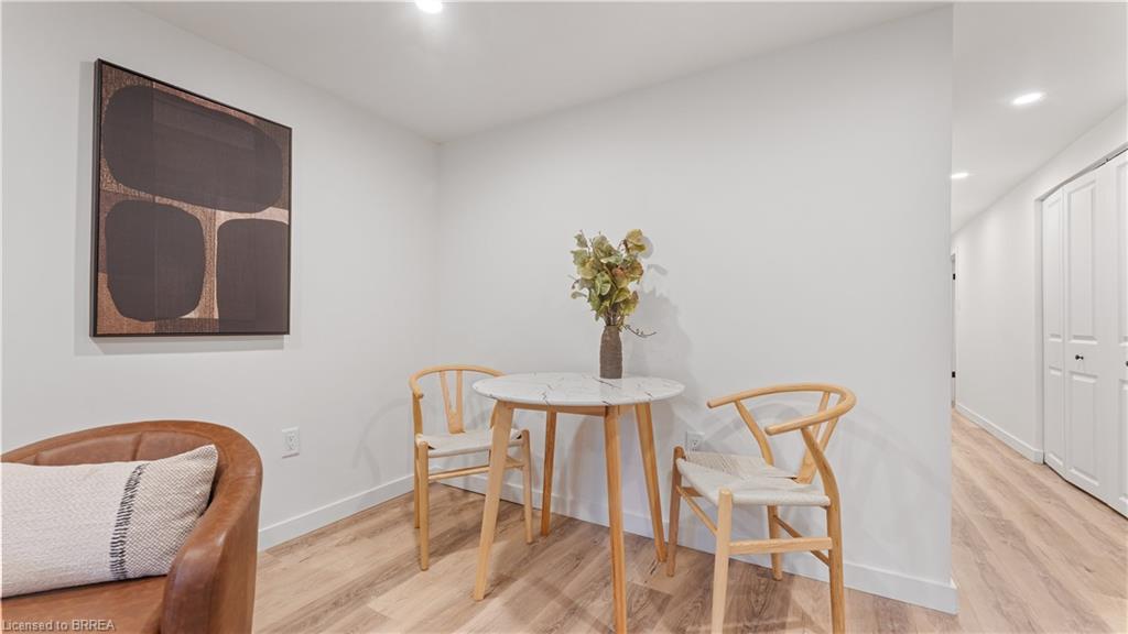 37 Rowanwood Avenue Property Photo 27
