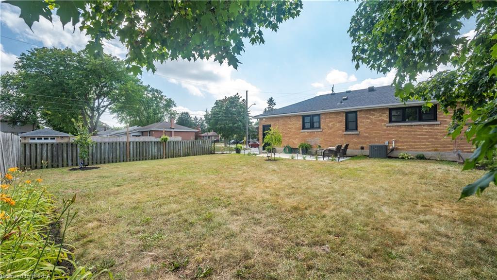 37 Rowanwood Avenue Property Photo 30
