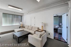 24 Norfolk Street N Property Photo 5